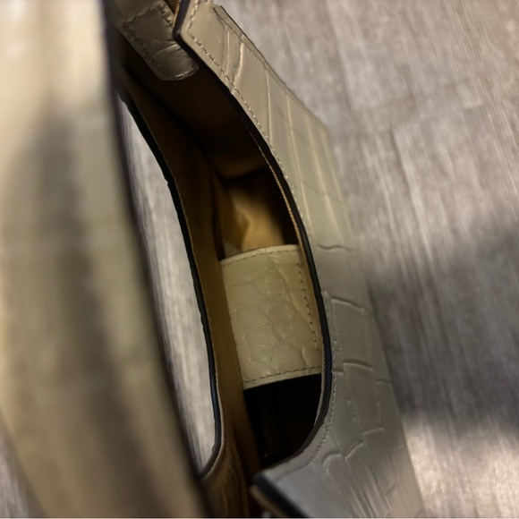 NWOT Staud Rey Croc Leather Bag in Cream - Picture 8 of 9